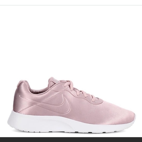 NIKE TANJUN PINK SATIN RUNNING SNEAKER - Picture 3 of 17